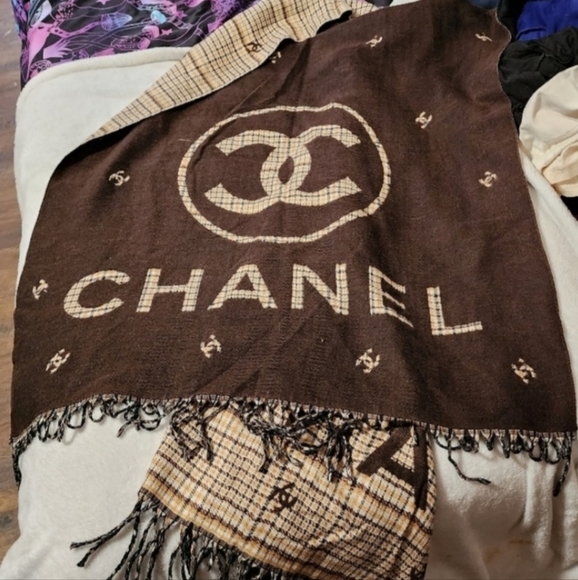 CHANEL Accessories - NWT Chanel Soft Bougie Scarf